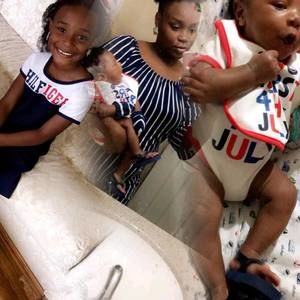 Meet your Posher, Taylor